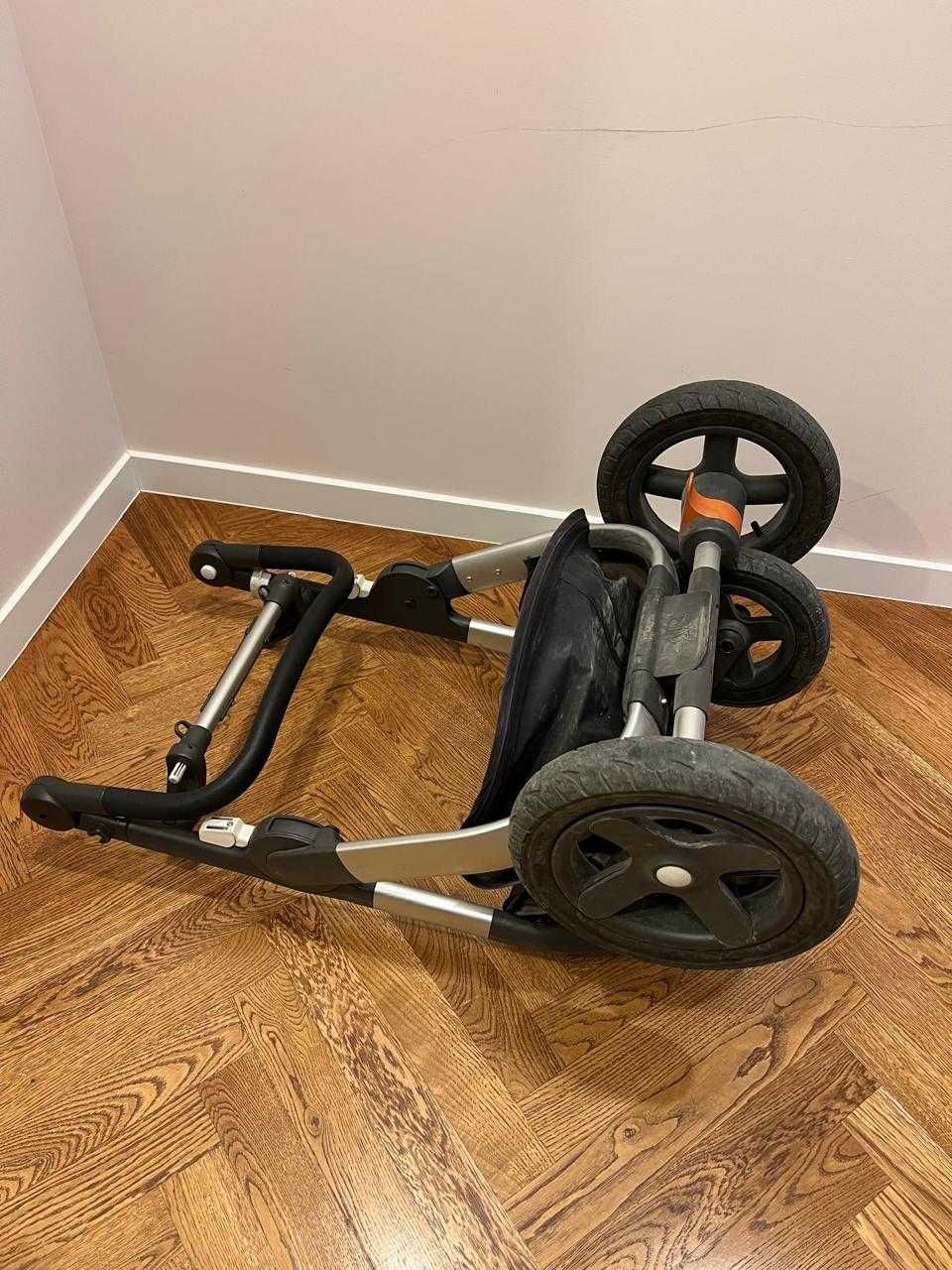 элитная коляска-трансформер Stokke Trailz 3-в-1 в отличном состоянии