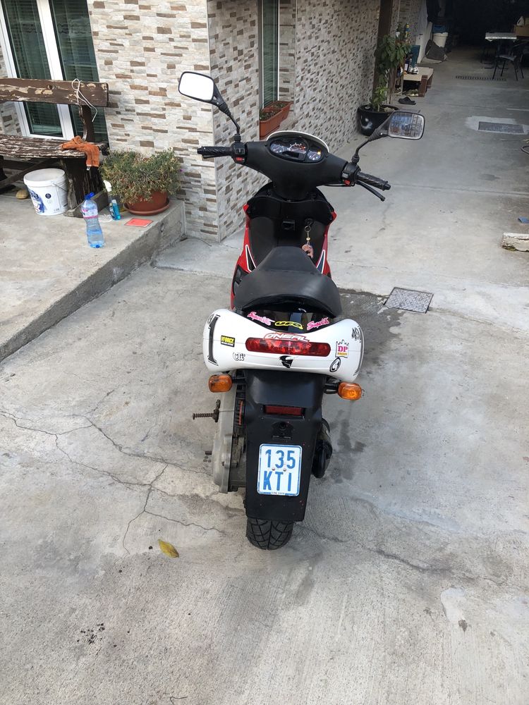 Скутер Benelli -50cc