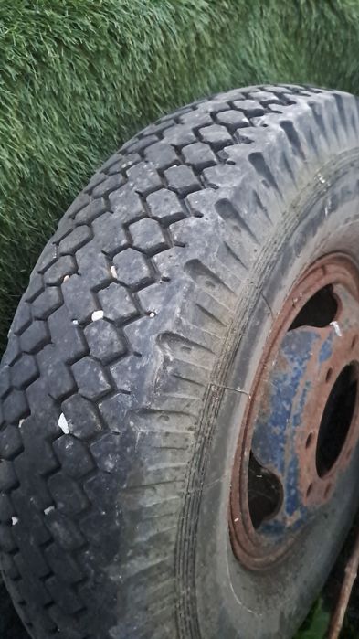 Spre vanzare cauciucuri