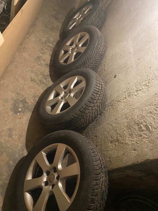Зимни гуми с джанти 235/60 R18