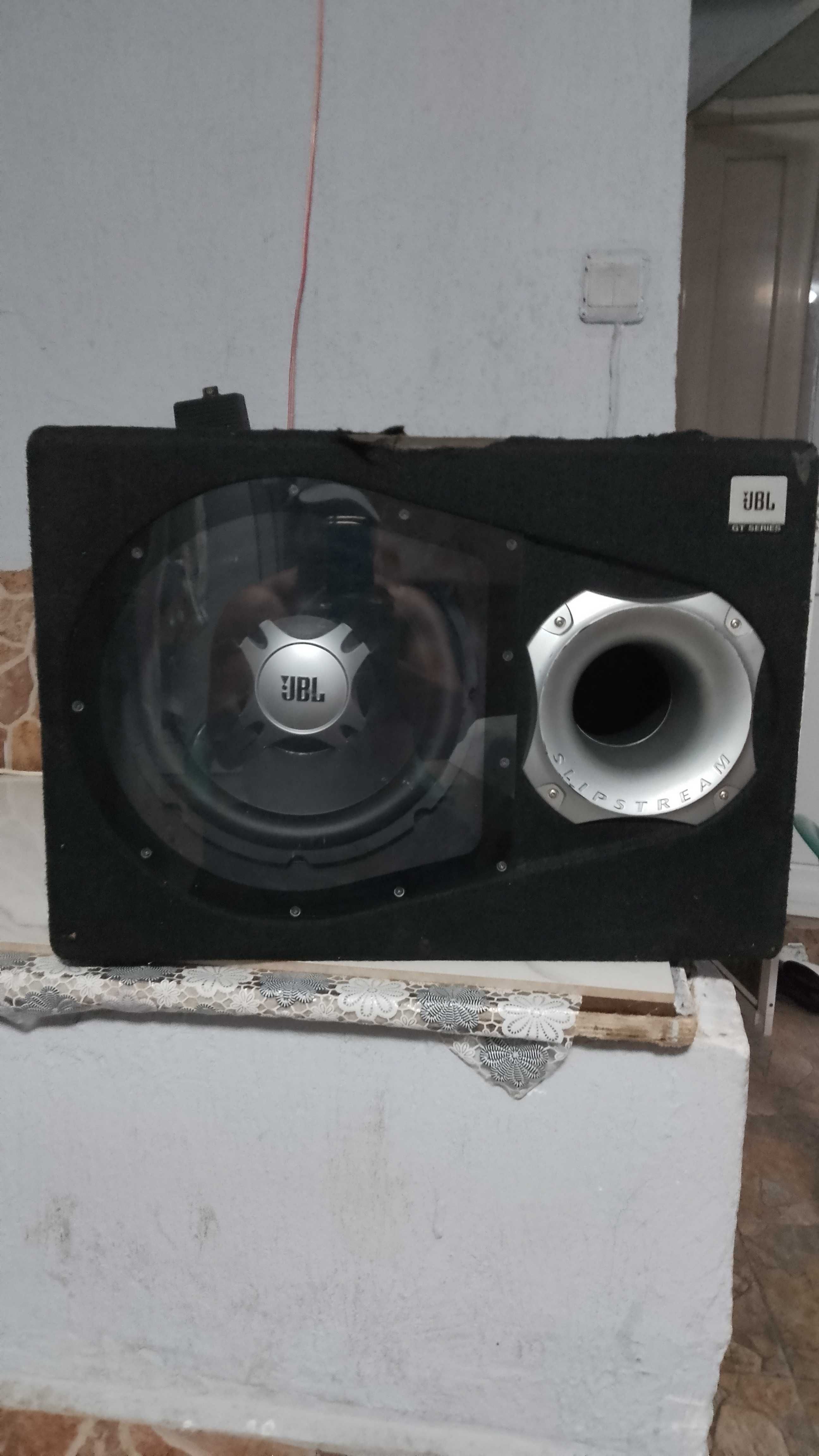 JBL 12 с усилвател