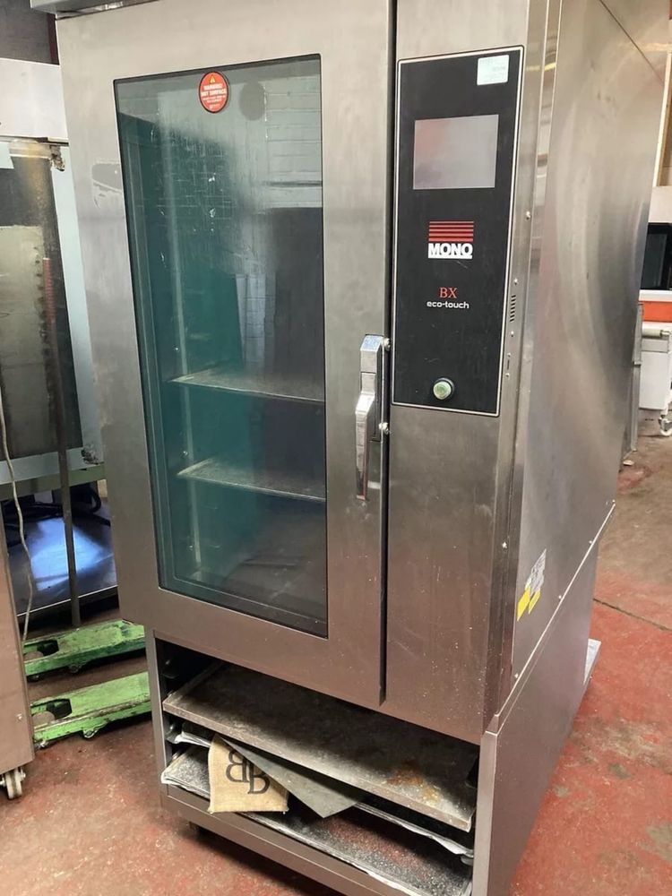 Vand Cuptor 10 tavi,touch screen
