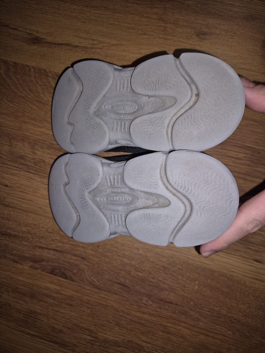 Vand Adidasi Skechers nr 31, pt copii