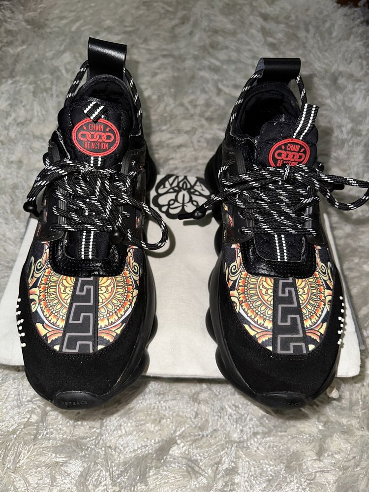 Sneakers Versace Chain Reaction.