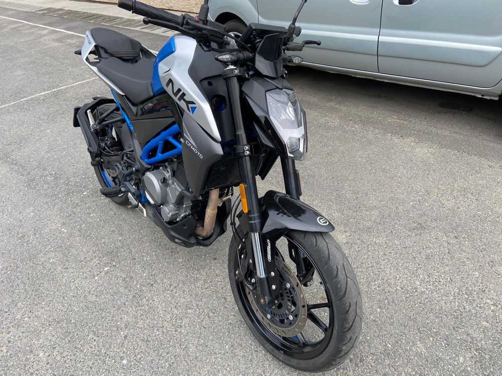 Motocicleta Naked CF Moto 300NK 300cm 2023 cu ABS, injectie
