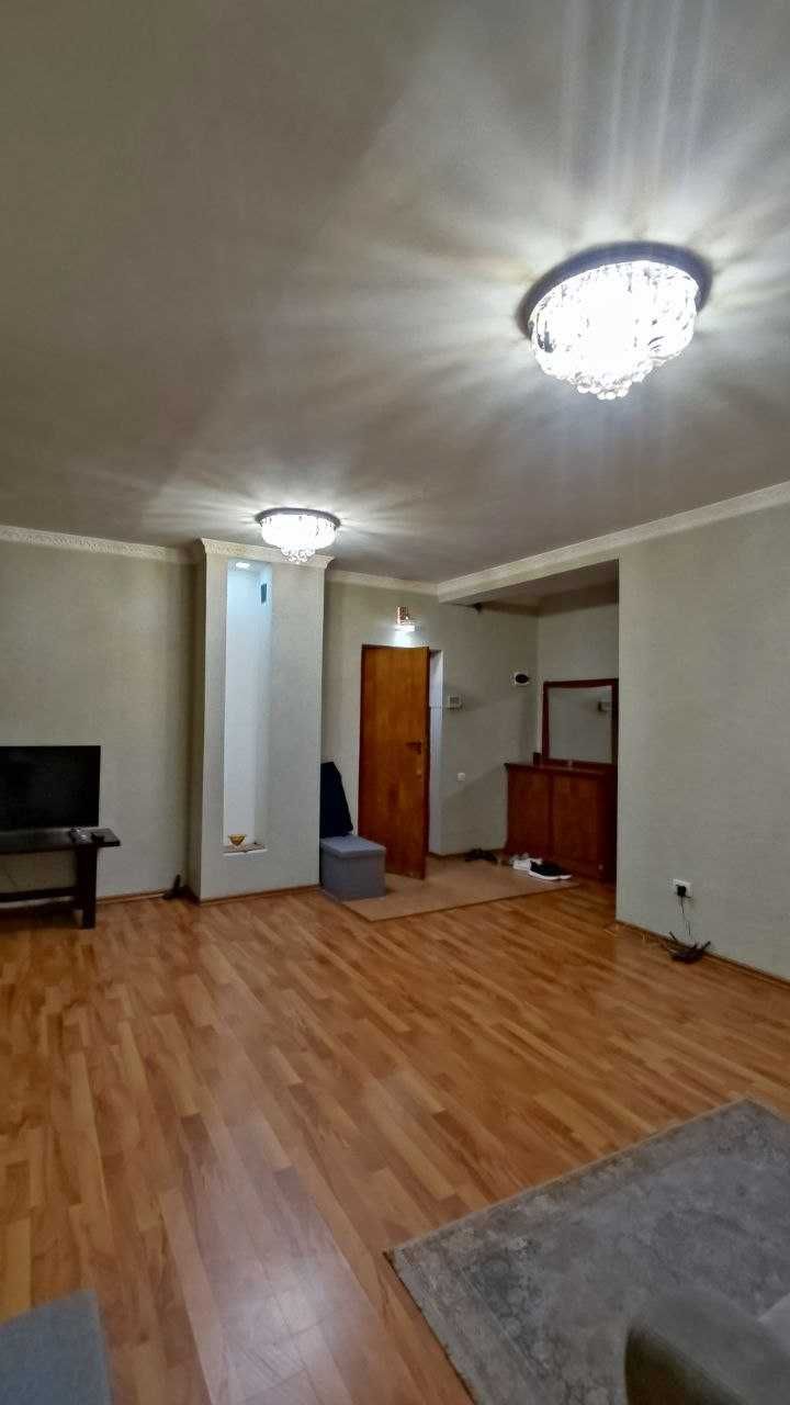Продается 2-х комнатная квартира Новомосковская (131324)