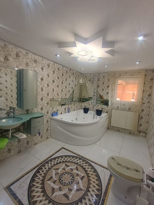 Casa mare cu spațiu comercial str Lunga SB