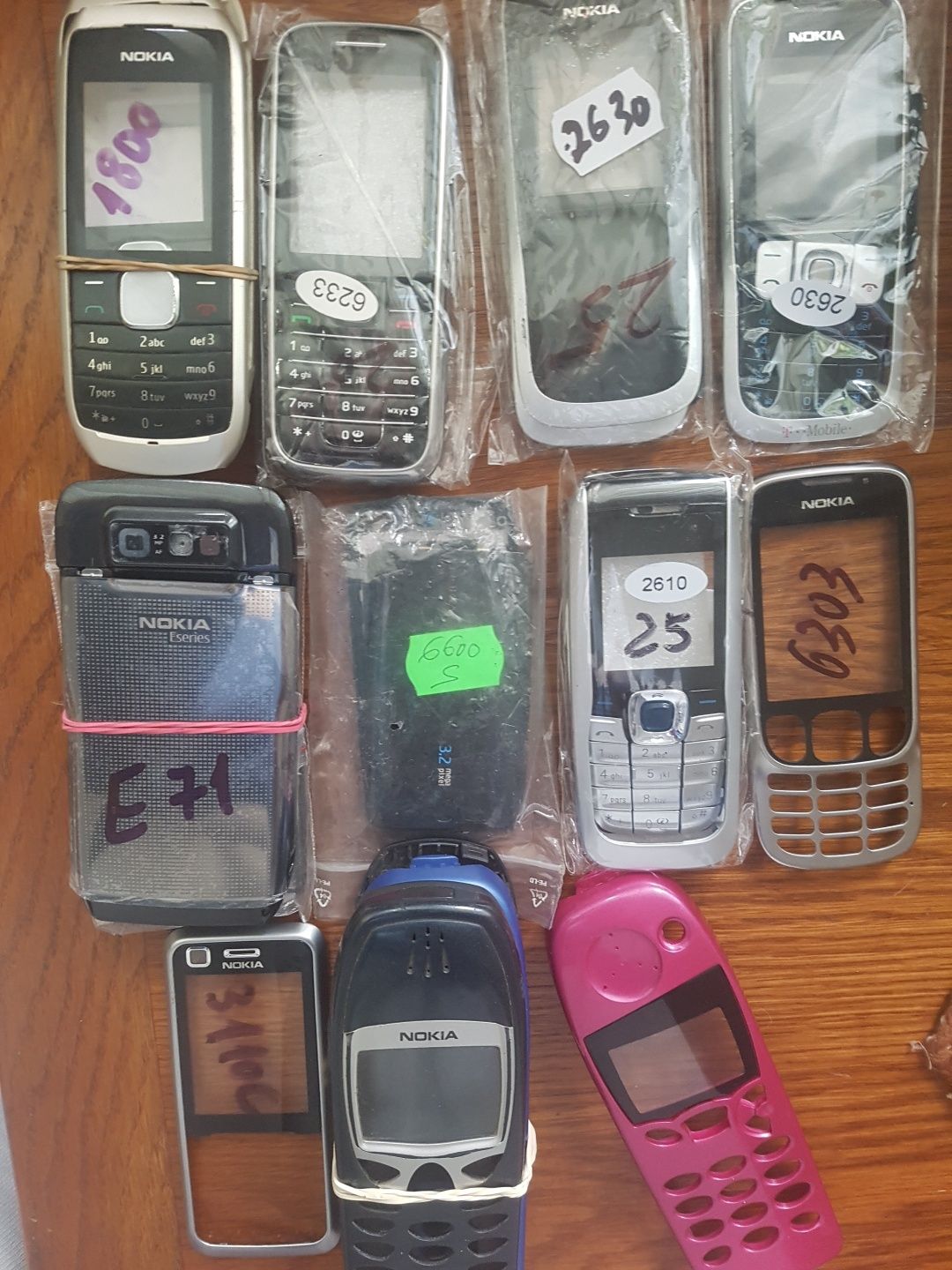 Carcase Nokia noi si folosite