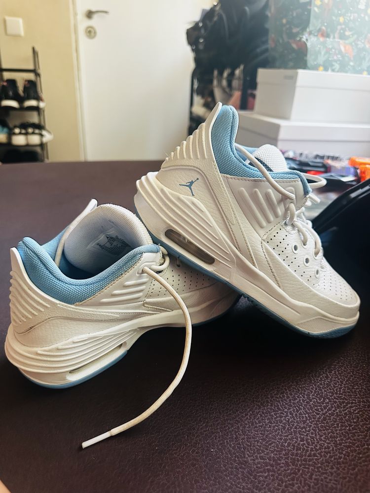 Vand adidasi NIKE Pantofi Sport JORDAN MAX AURA 5