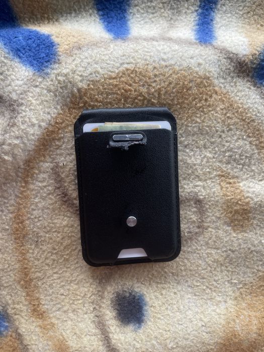 Portofel ESR Geo MagSafe cu suport și Find My – Negru Midnight