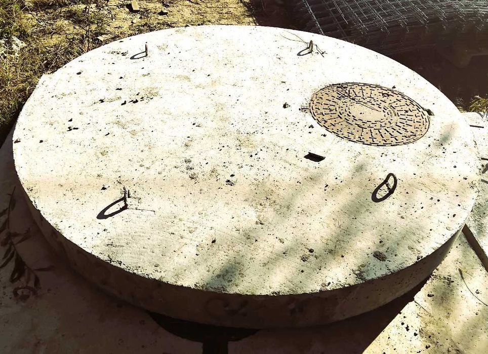 Capace camin diferite marimi cu rama de fonta de 12.5 -25 si 40 Tone