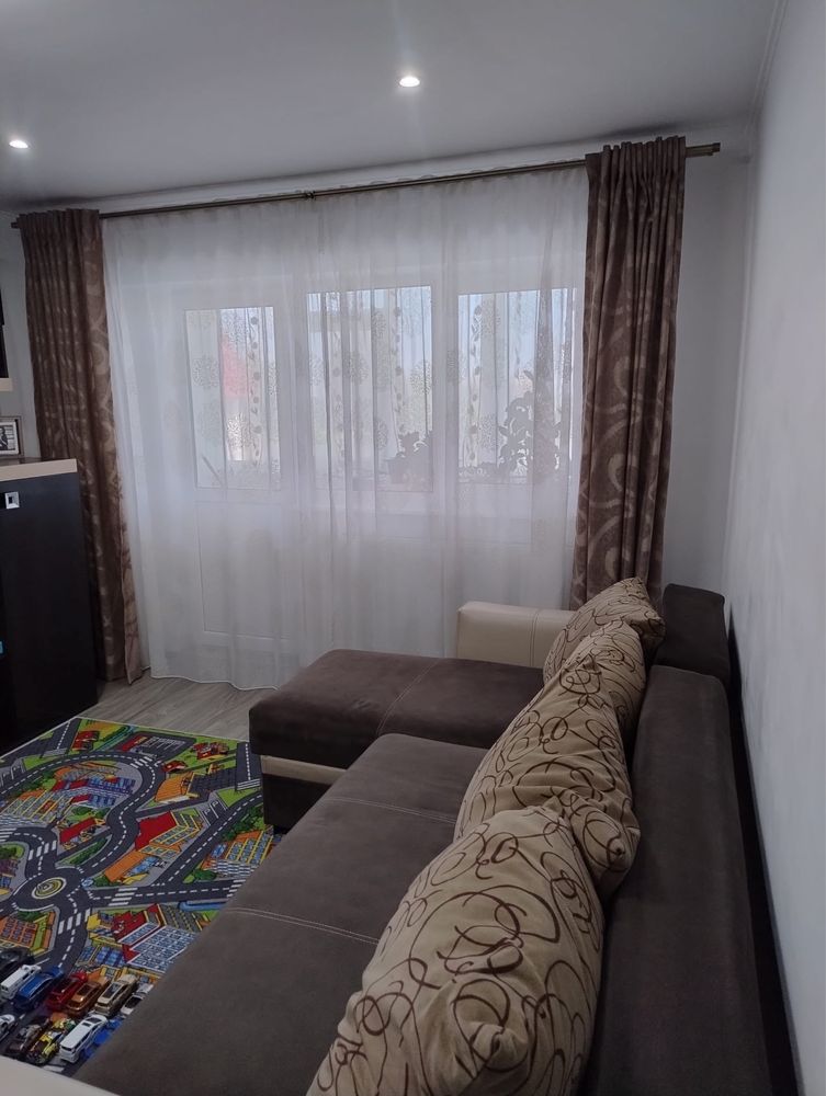 De vanzare apartament cu 2 camere decomandat