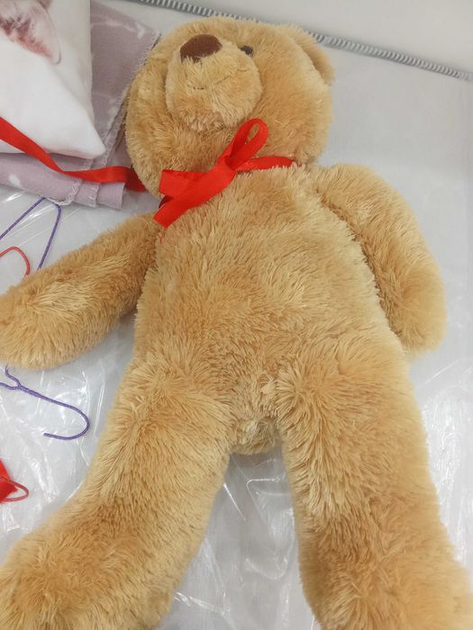 Голям плюшен мечок 58 см от Комсед- 25 лв.