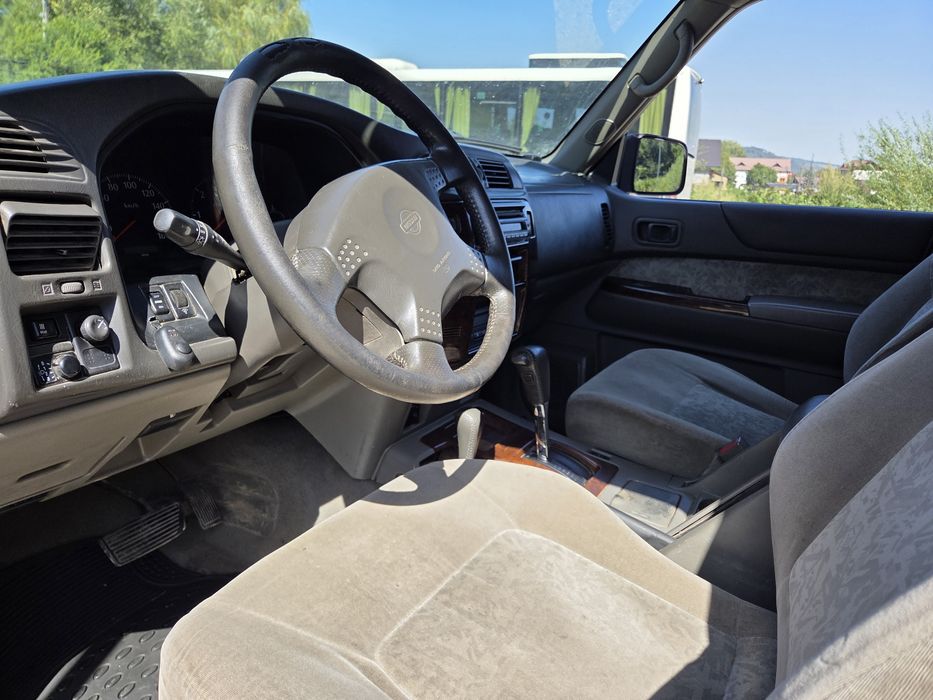 Nissan Patrol Y61 autoutilitar