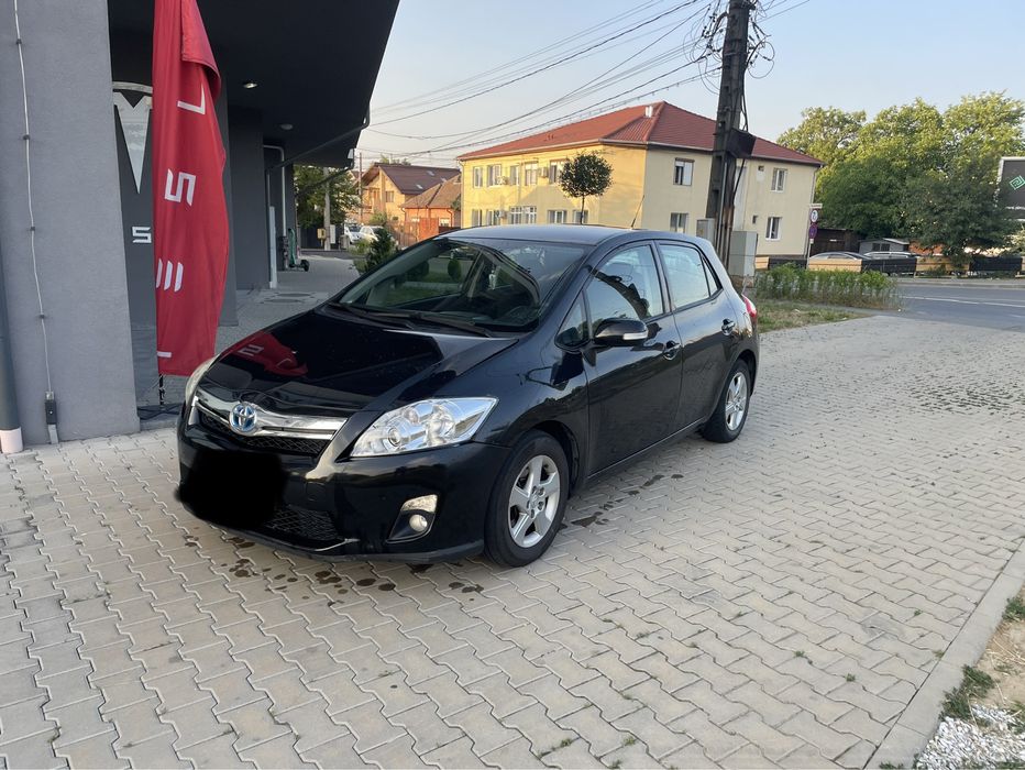 Toyota Auris Hybrid