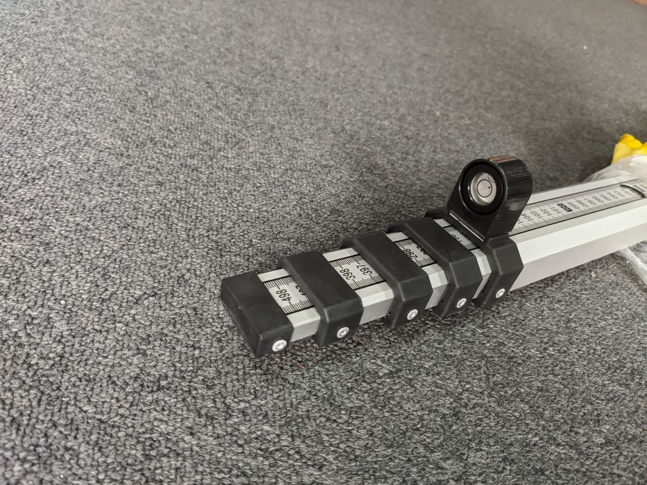 Mira extensibila de 5m
