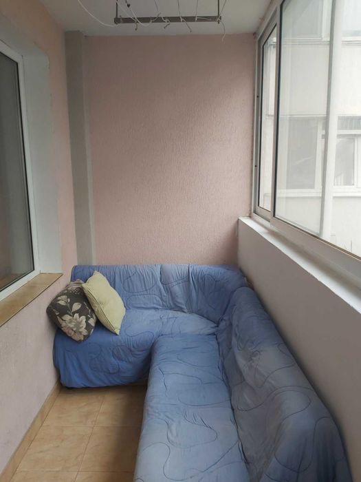 Двустаен апартамент под наем, Лятно кино Тракия