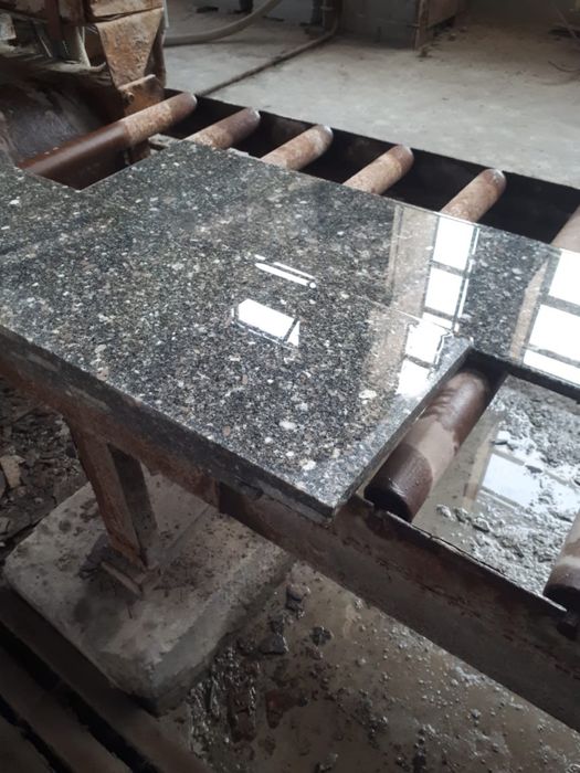 Гранитные плиты из камня