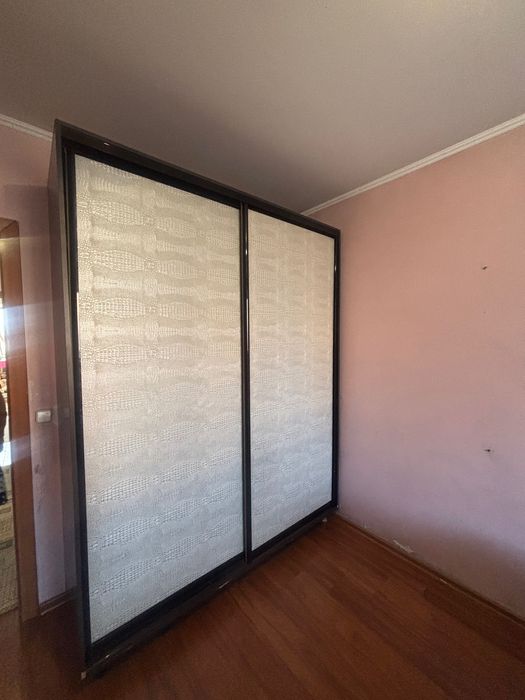 Продам шифоньер срочно