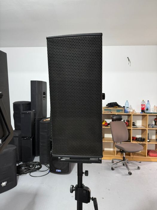 De vanzare 2 topuri marca d&b audiotechnik model V7 P