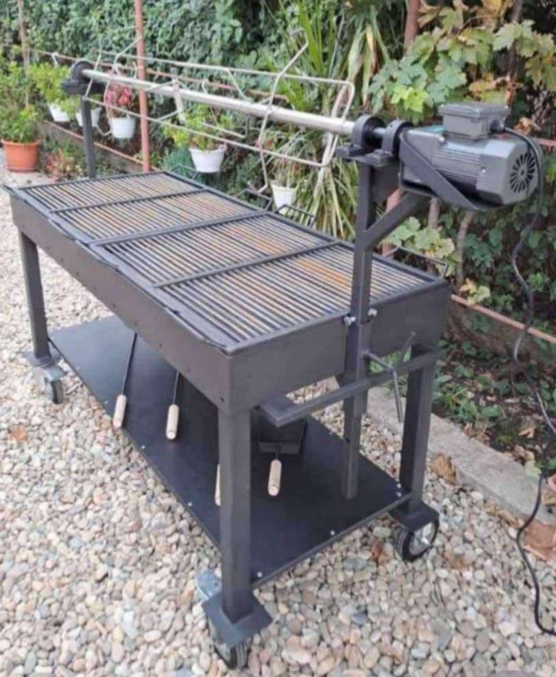 Vând rotisor profesional 120 kg motor profesional 220V