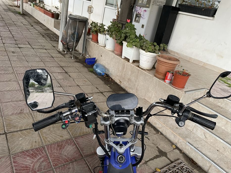 Продавам електрически харли чопър телстар