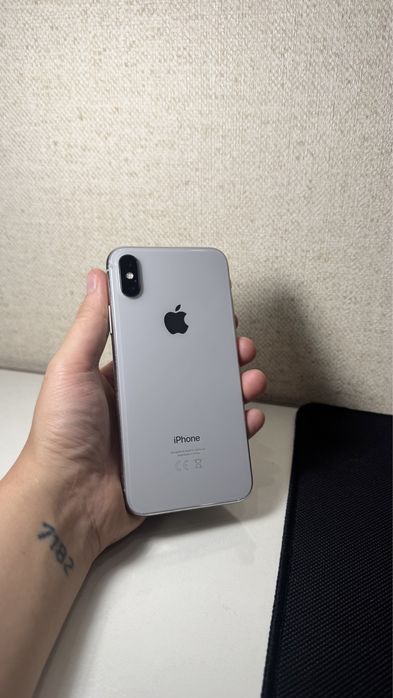 Iphone X 64gb White (АКБ 81 родной)
