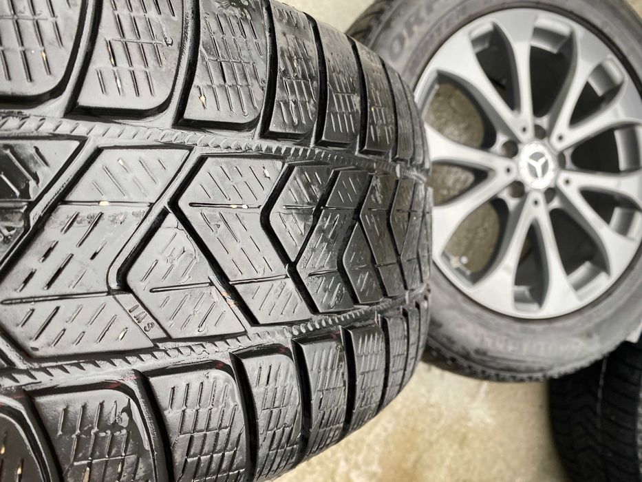 Jante originale Mercedes 18 cu anvelope de iarna