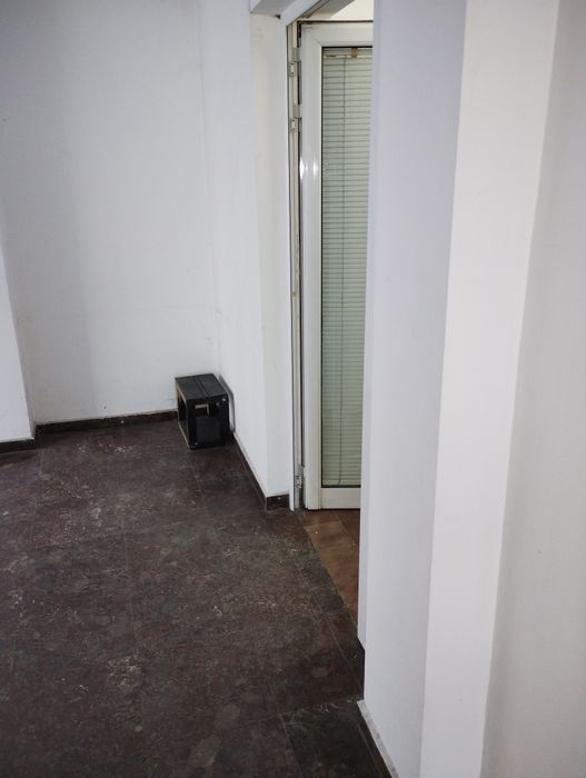 Продава се Офис в София, Красна поляна 1 - 10 кв.м за 9 €/кв.м - Снимка #1