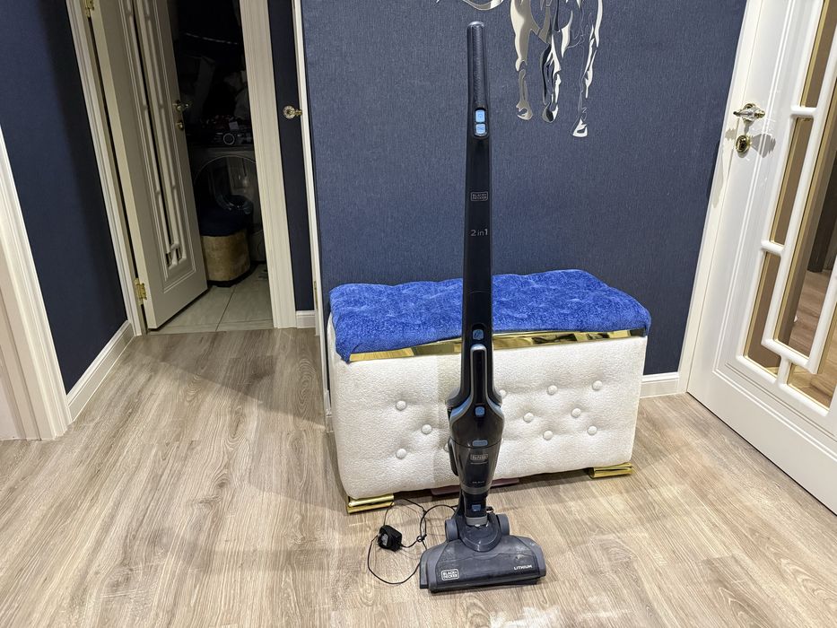* Black & Decker Американский вертикальный пылесос на аккумуляторе