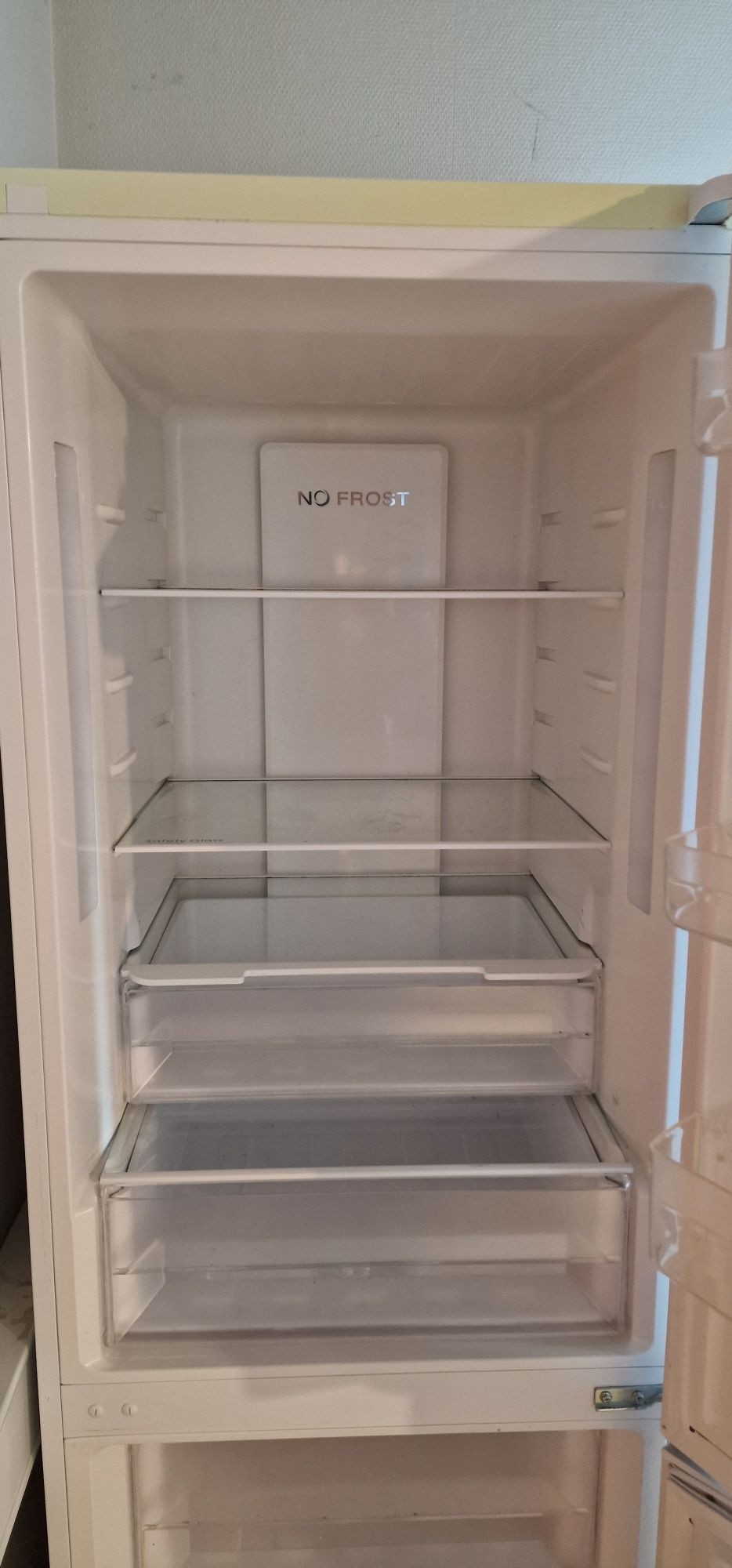 Combina frigorifica / frigider Logik