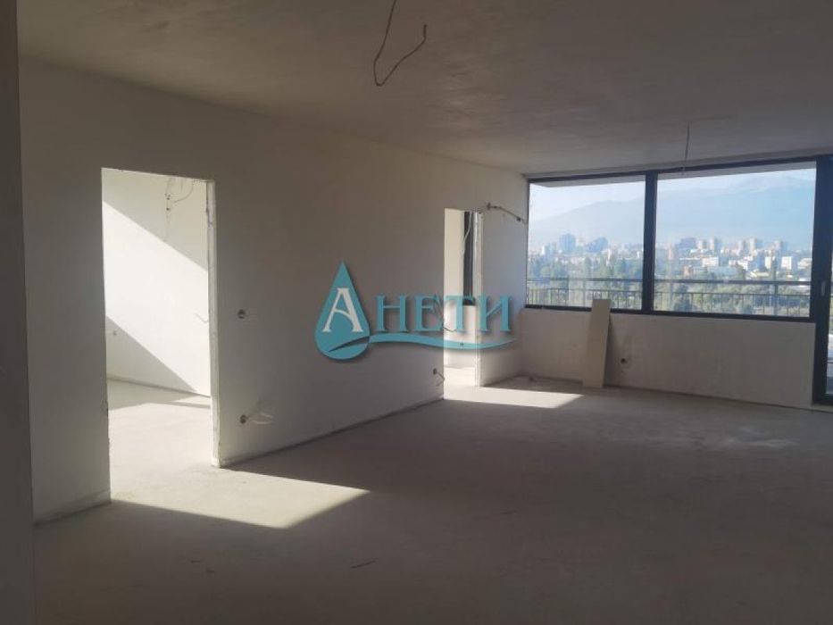 Продава се Тристаен апартамент в София, Дружба 1 - 122 кв.м за 2256 €/кв.м - Снимка #2