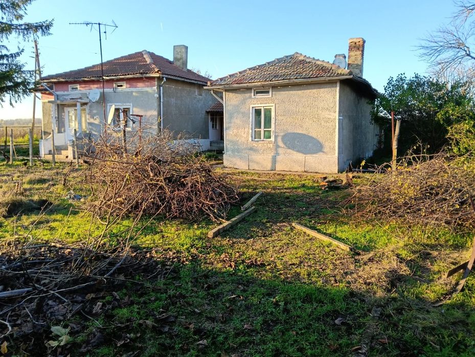Продава се Къща+двор в село Стефан Караджа