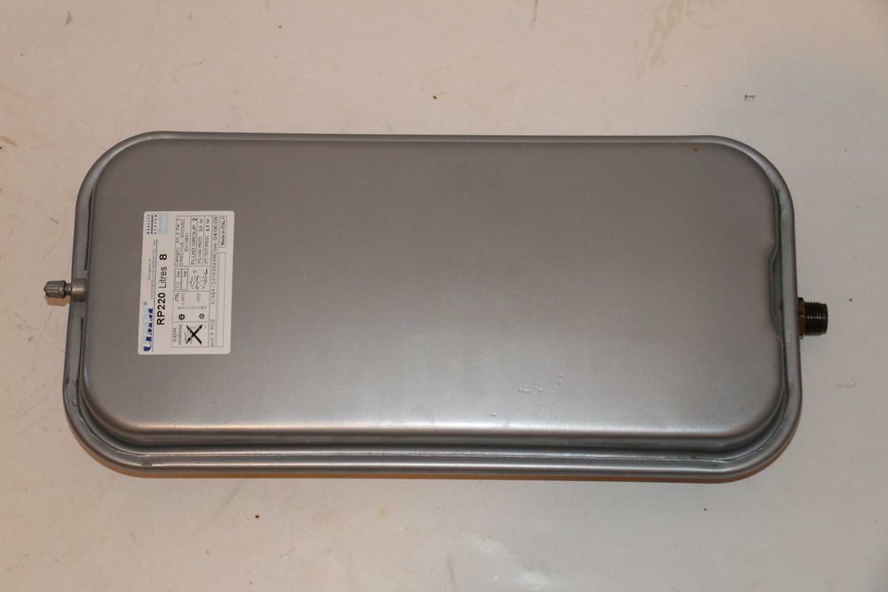 Vas expansiune CIMM RP 220 8L centrala termica Immergas Victrix 24 kw