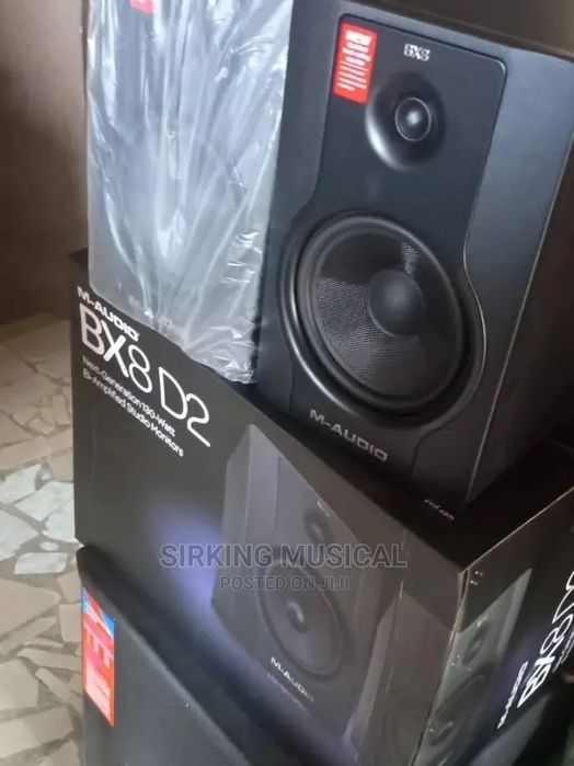 M AUDIO BX8 D2 obmen iPhone 15 pro