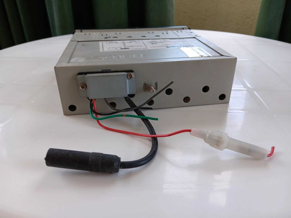 Радио     Benzer