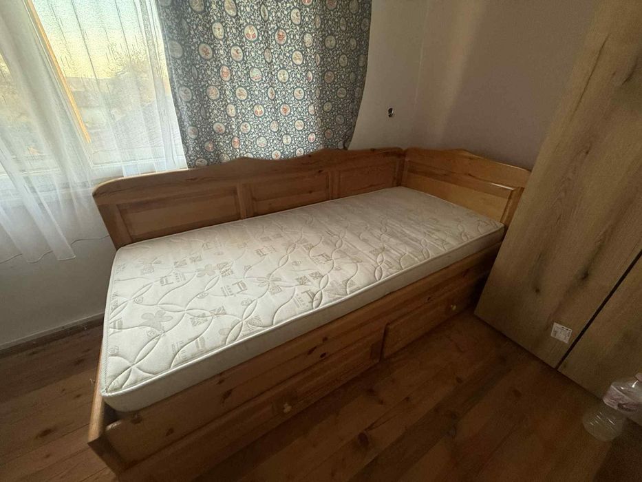 Единични легла чам