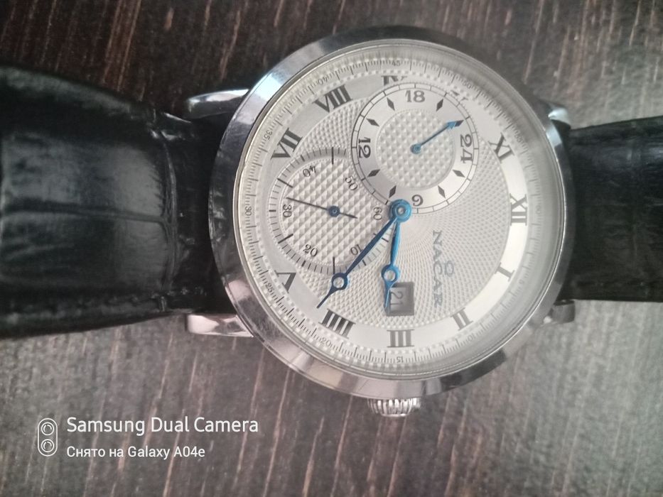 Часы,,NAKAR,,Швейцарский механизм, с хронометром.