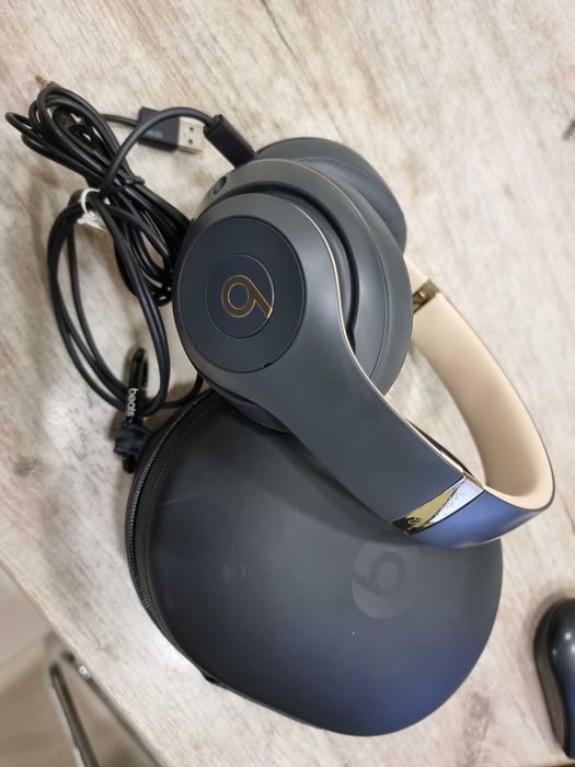 Beats Audio Studio3 Wireless -  слушалки Beats