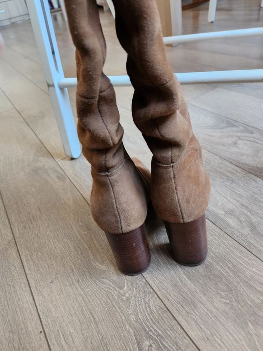 Естествен велур чизми Stradivarius плюс подарък колан