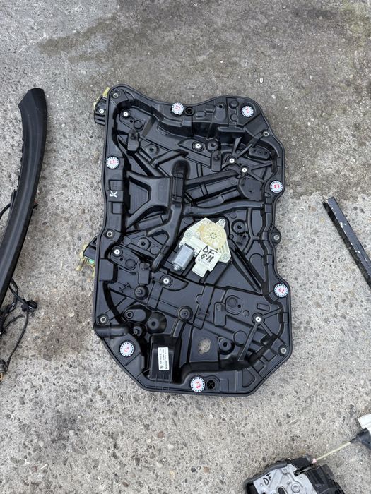 Motoras macara bmw g11