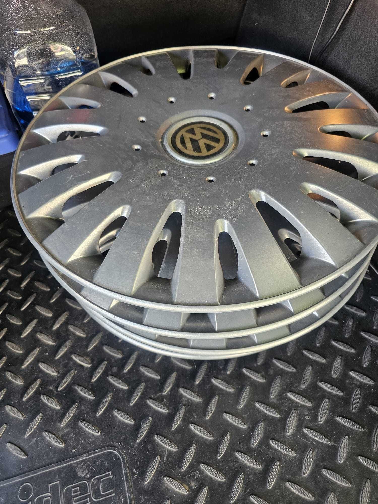 Capace roti r16 Volkswagen originale