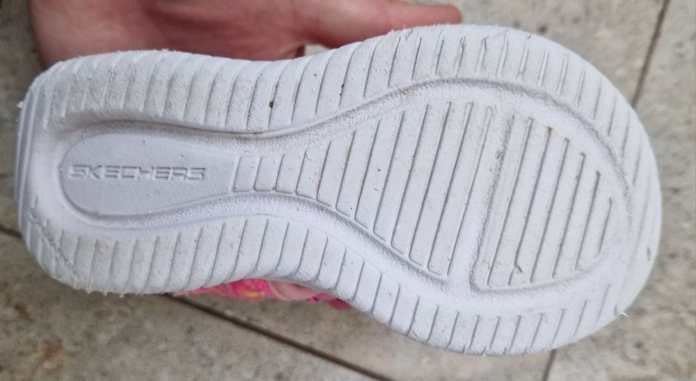 Sandale Skechers nr 24