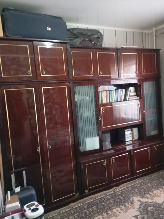 Продаётся стенка