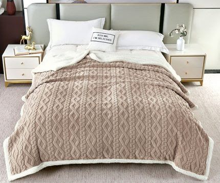 Луксозни пухкави одеяла 200/230см