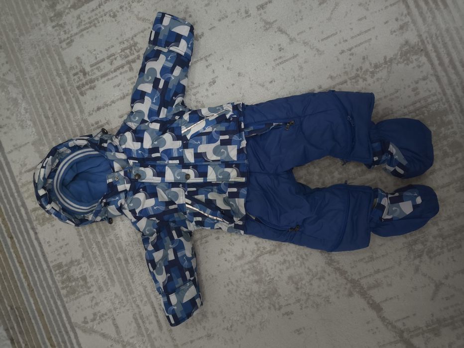 Детский комбинезон, зима в идеальном состоянии, зама теплый