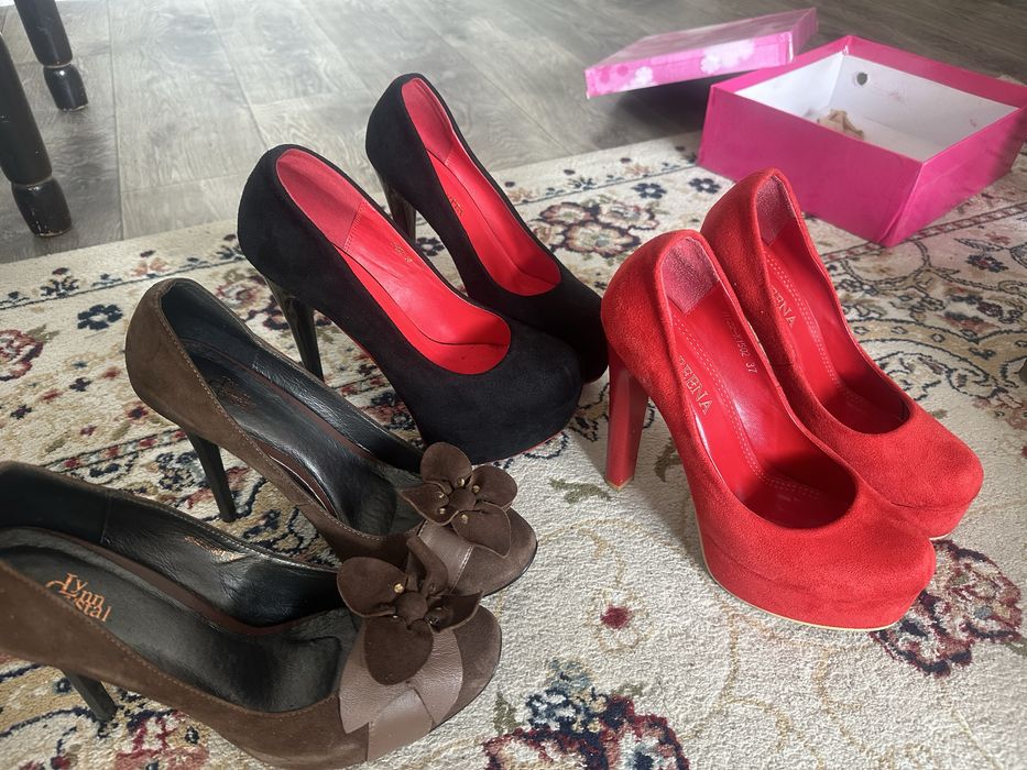 Туфли в женском каблук