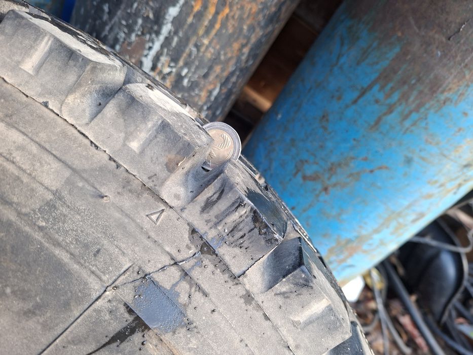 Гума за камион 9.5×15