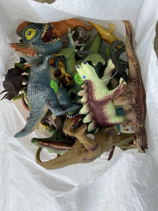игрушки динозавры