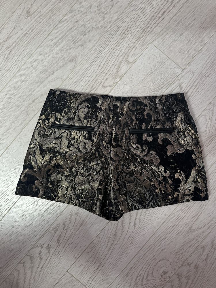 Рокля и къси панталонки REPLICA